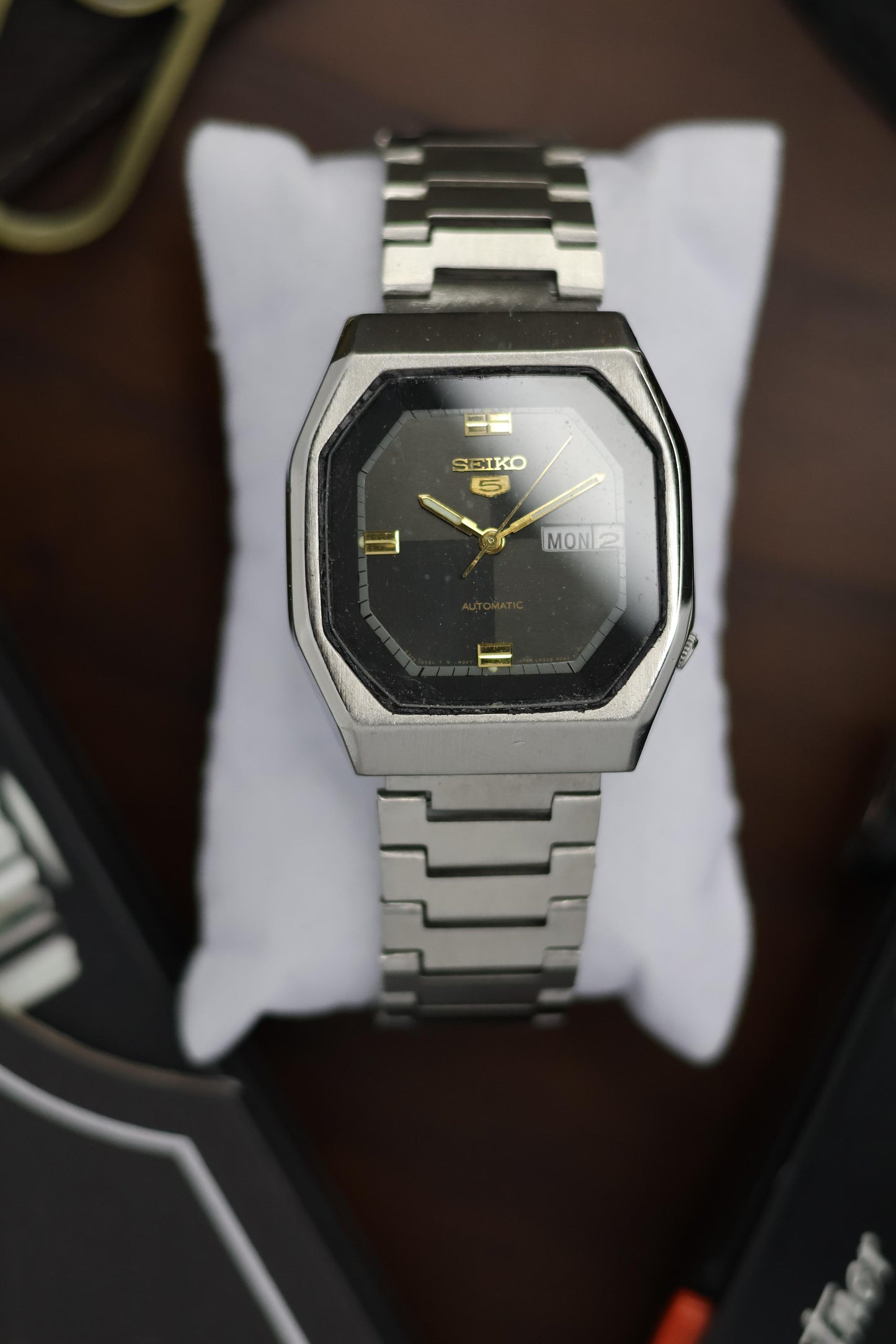 (Super Rare) 1982 Seiko 5 Grey TV Dial (Pre Owned)