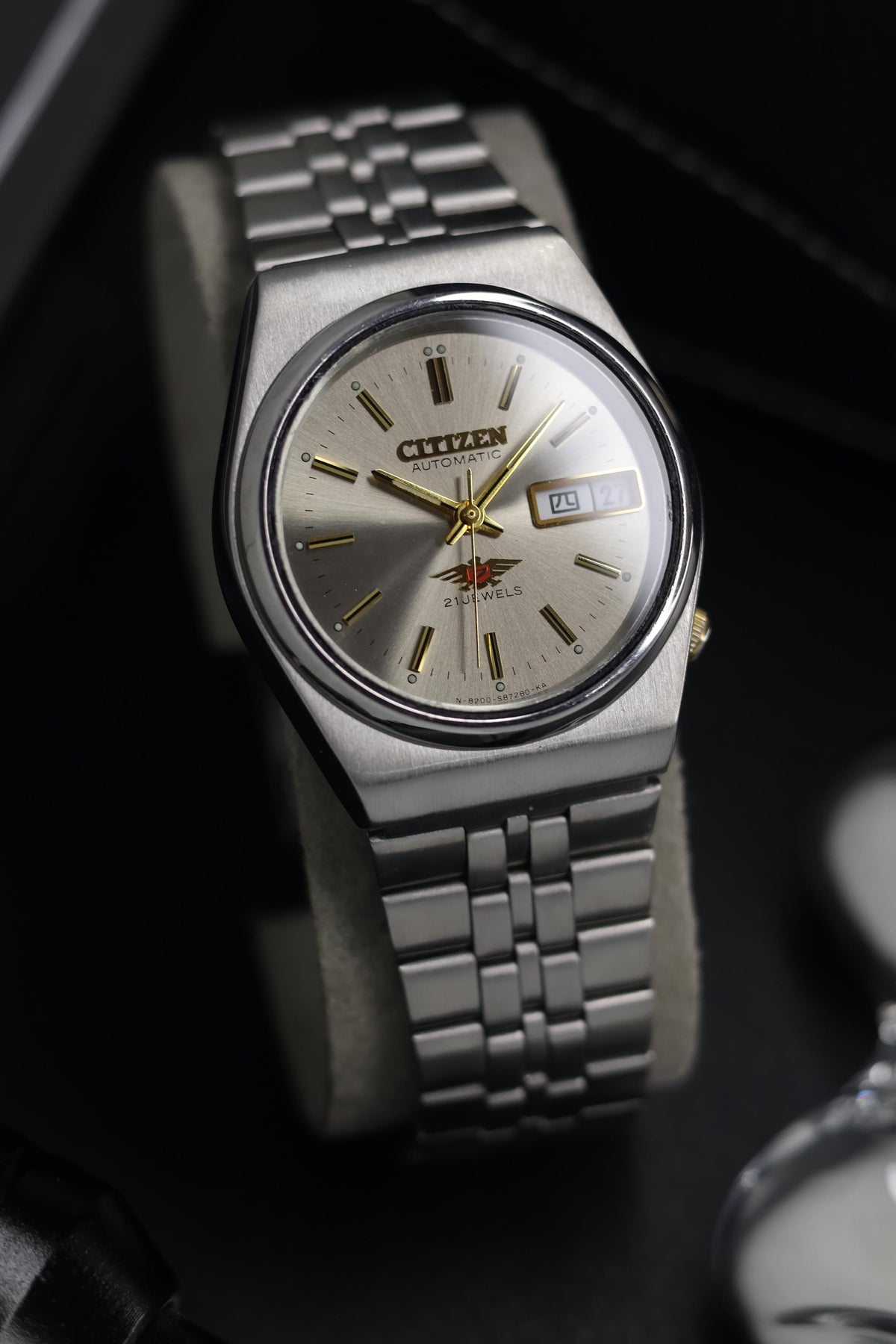 (JDM - Super Rare) Citizen Eagle 7 Grey Sunray Dial with Kanji Datewheel - Automatic Vintage Watch (Pre Owned) - SE440