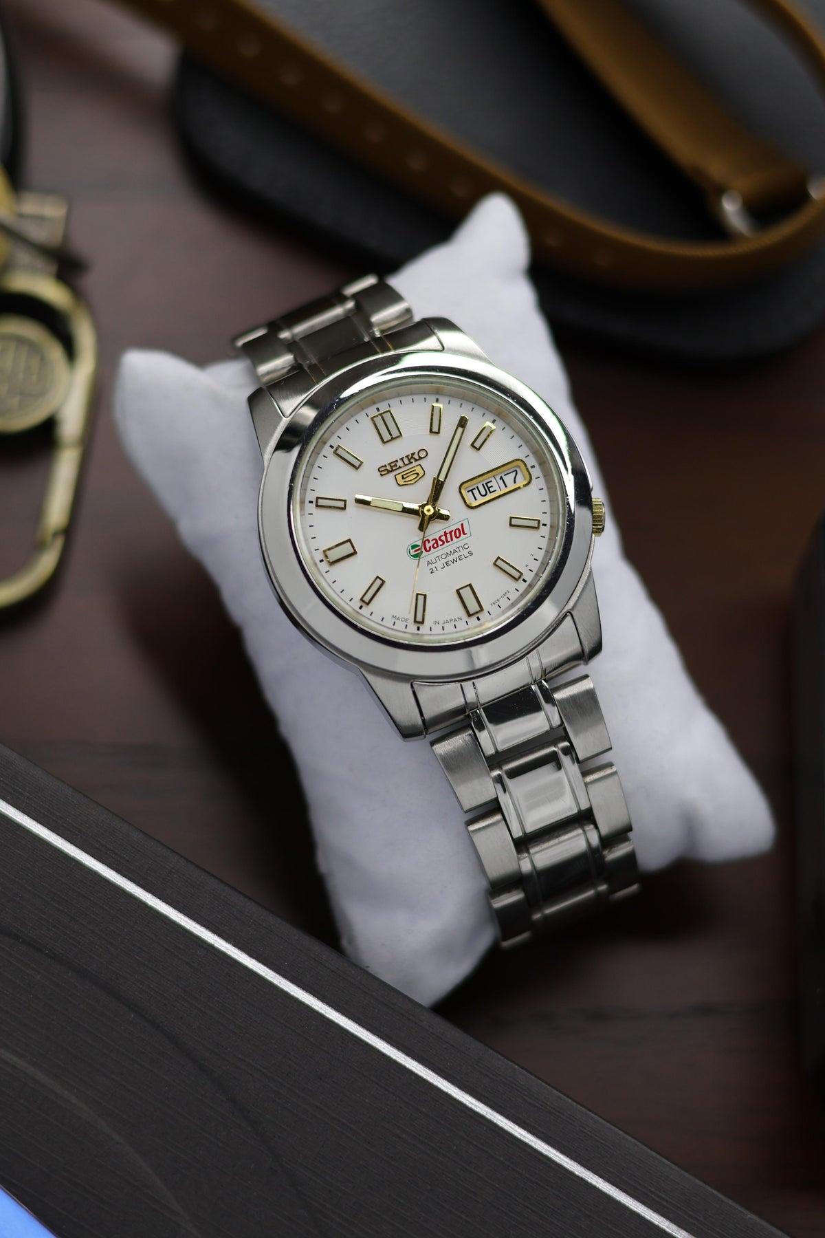 (Super Rare) Seiko 5 White Dial with Castrol Branding and Glass Back (Pre Owned)