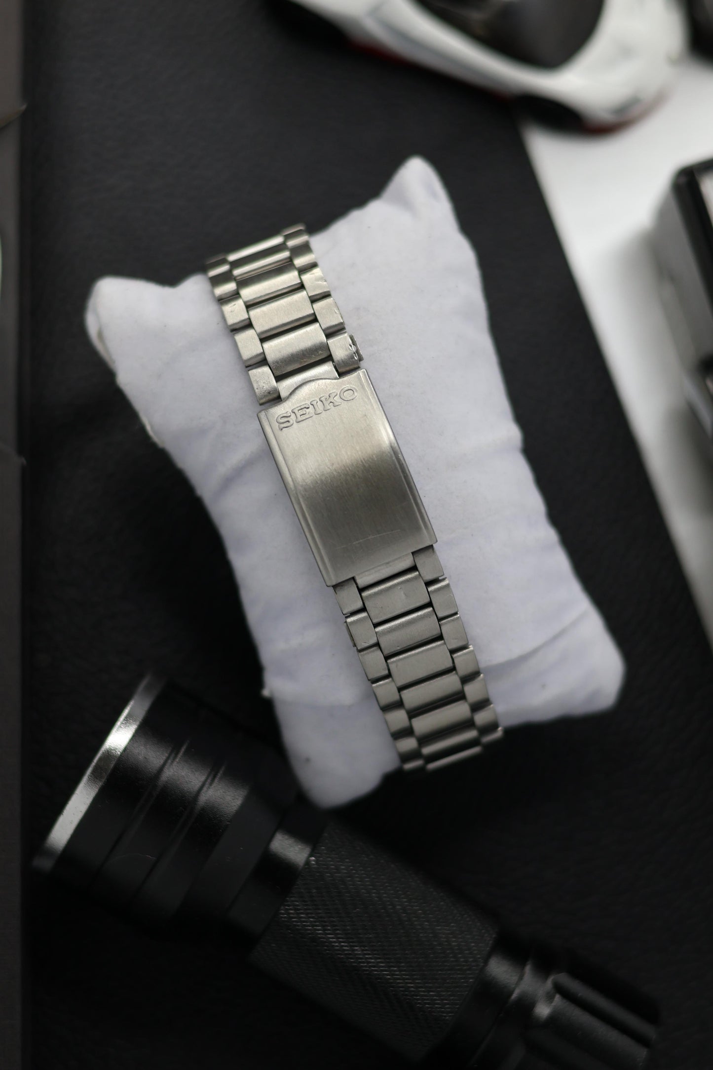 Seiko 5 Textured White Dial (Pre Owned)