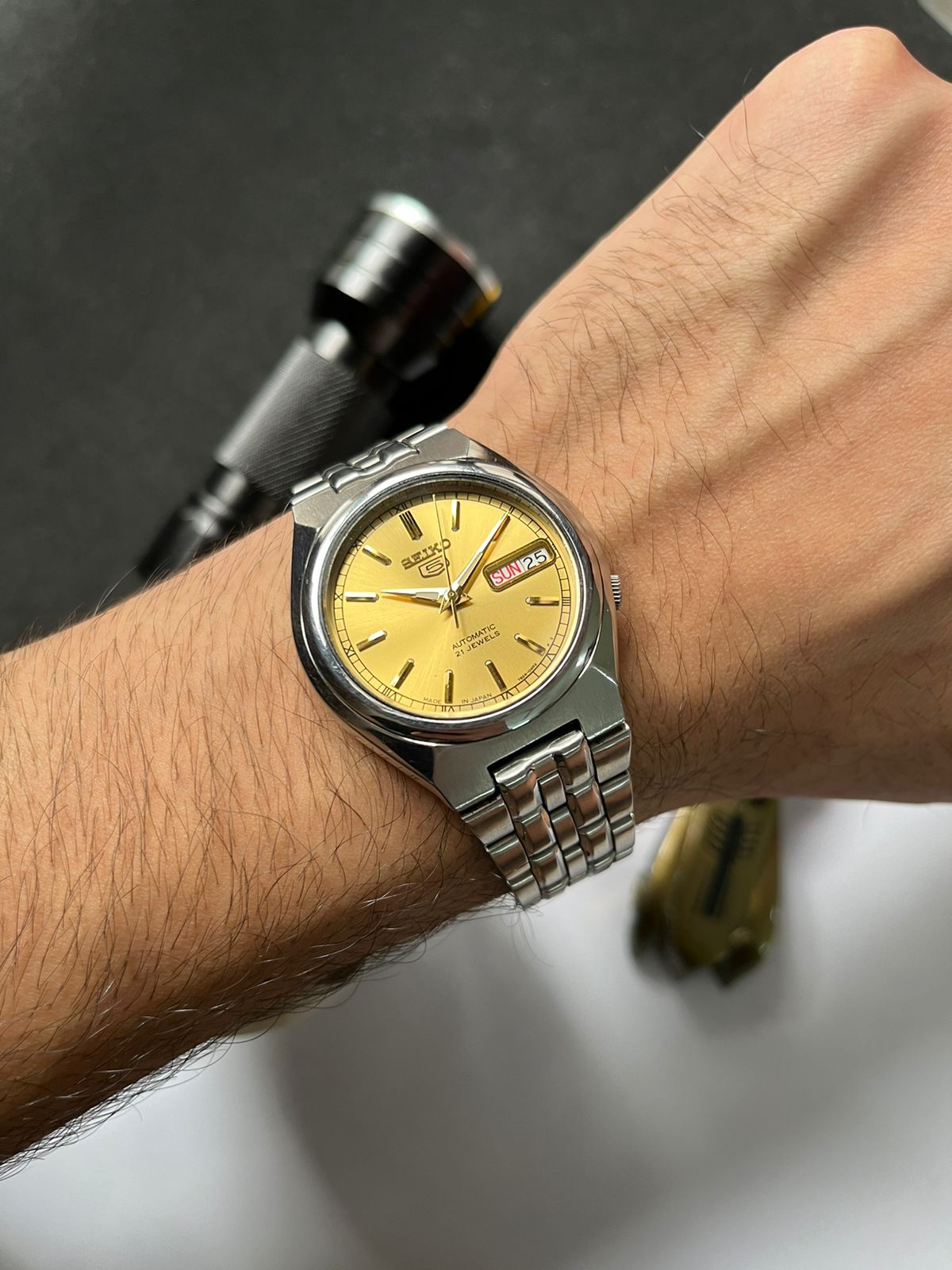 Seiko 5 Gold Dial with Glass Back (Pre Owned)