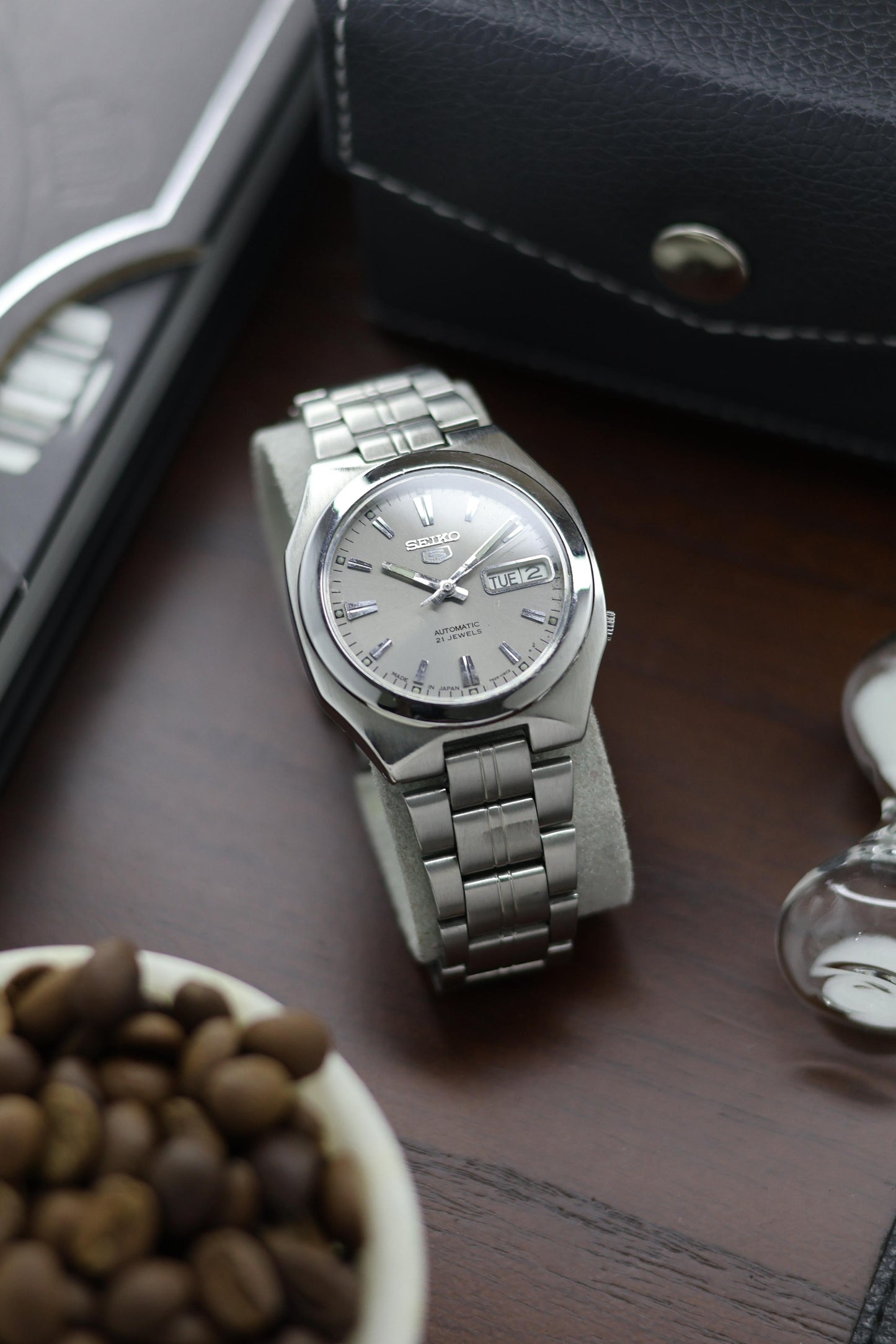 (Super Rare) Seiko 5 Grey Dial with Glass Back - Automatic Vintage Watch (Pre Owned) - A264
