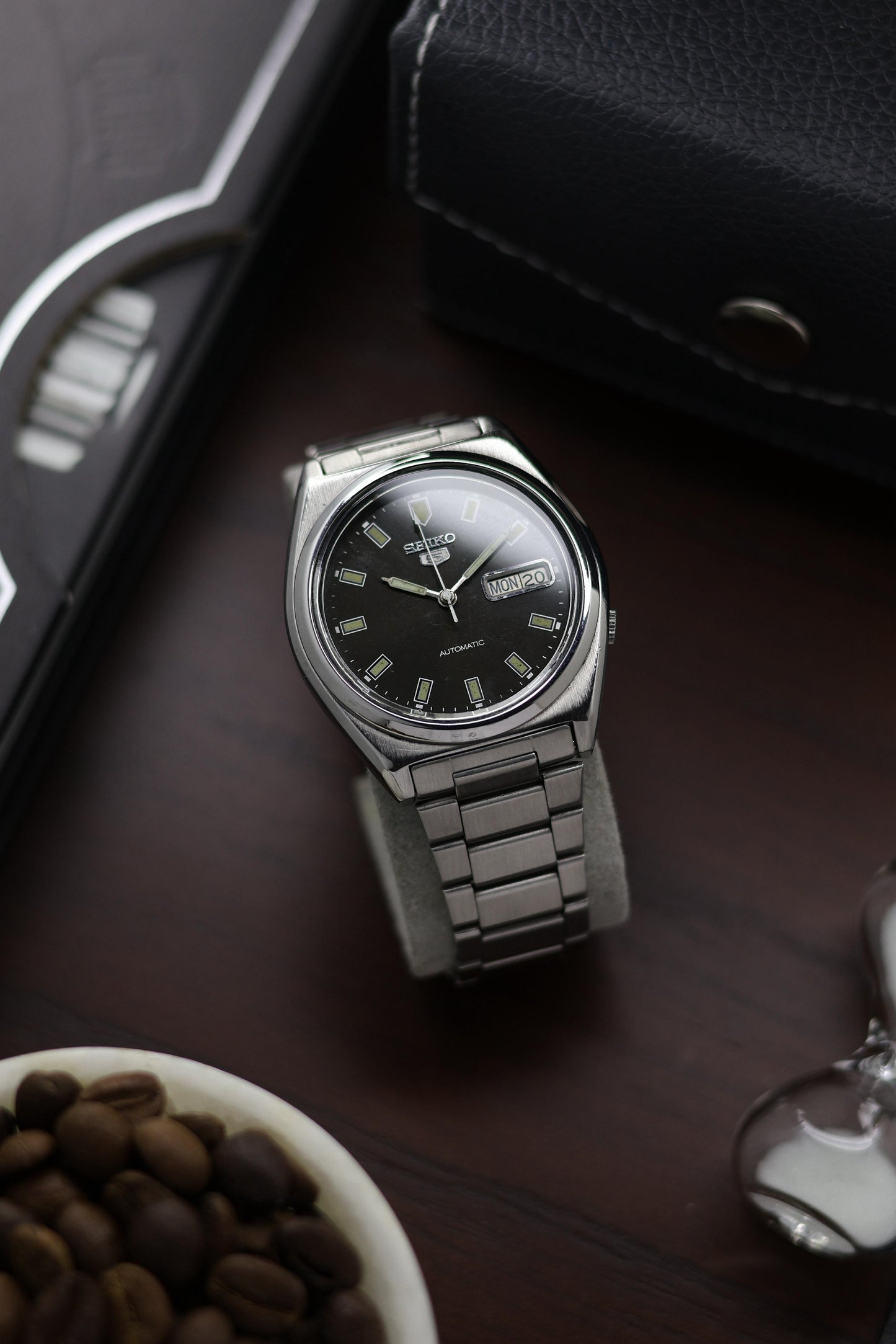 1989 Seiko 5 Black Dial - Automatic Vintage Watch (Pre Owned) - A373