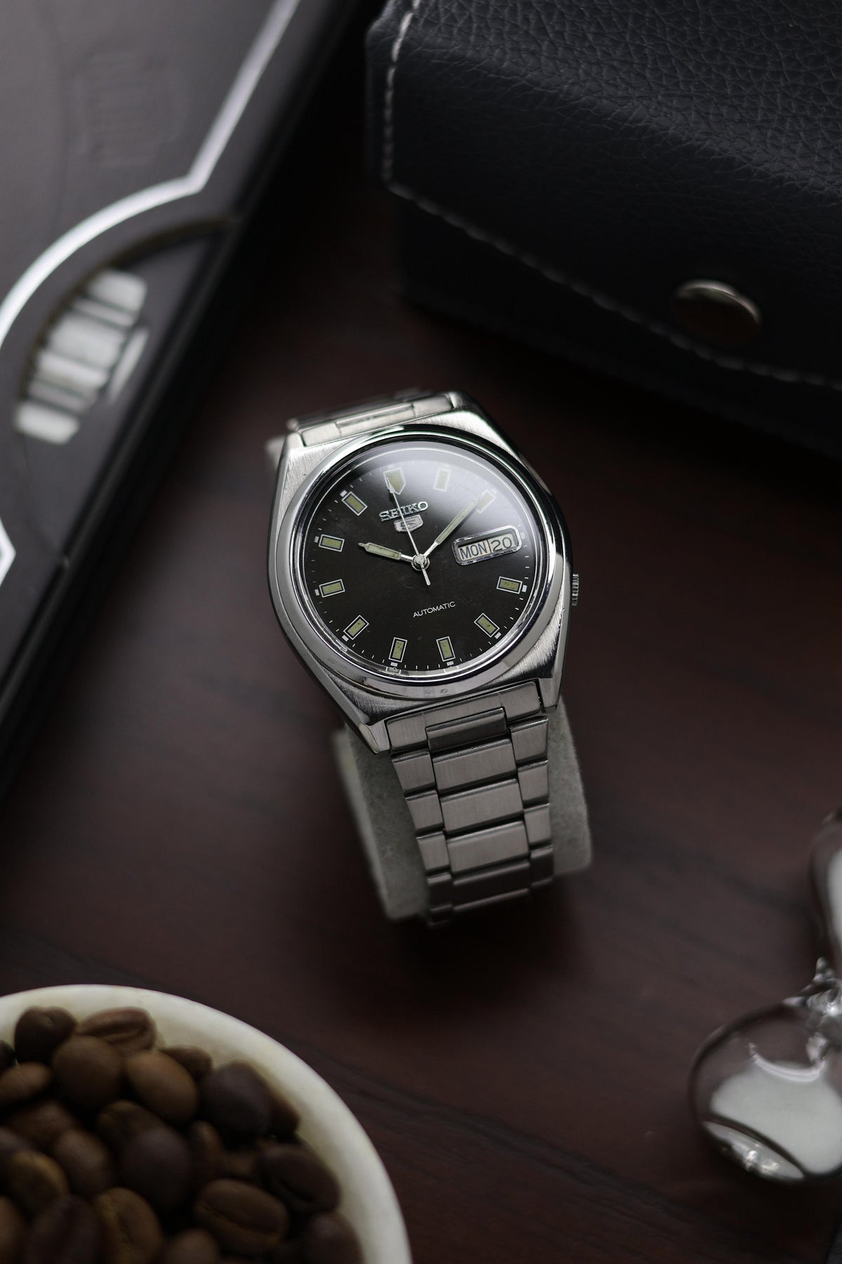 1989 Seiko 5 Black Dial - Automatic Vintage Watch (Pre Owned) - A373
