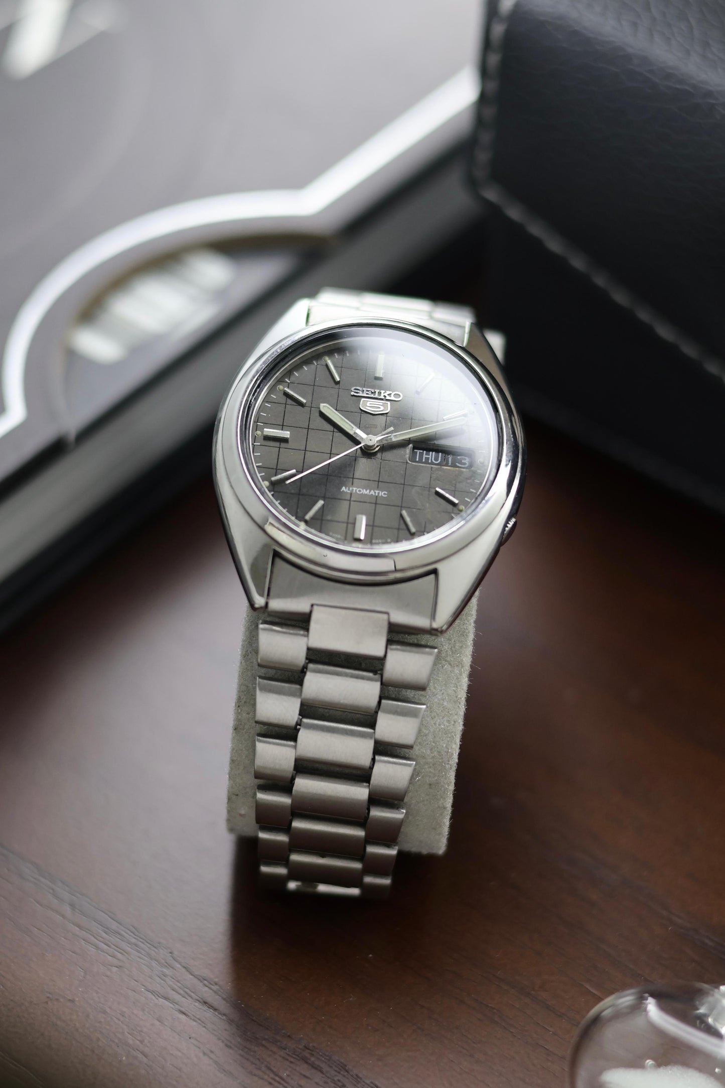 1988 Seiko 5 Dark Grey Graph Dial - Automatic Vintage Watch (Pre Owned) - A313