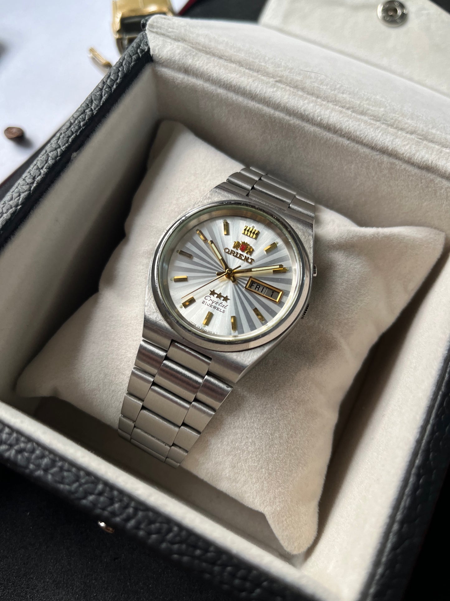 Orient Tri-star Crystal Sunray Dial (Pre-owned)