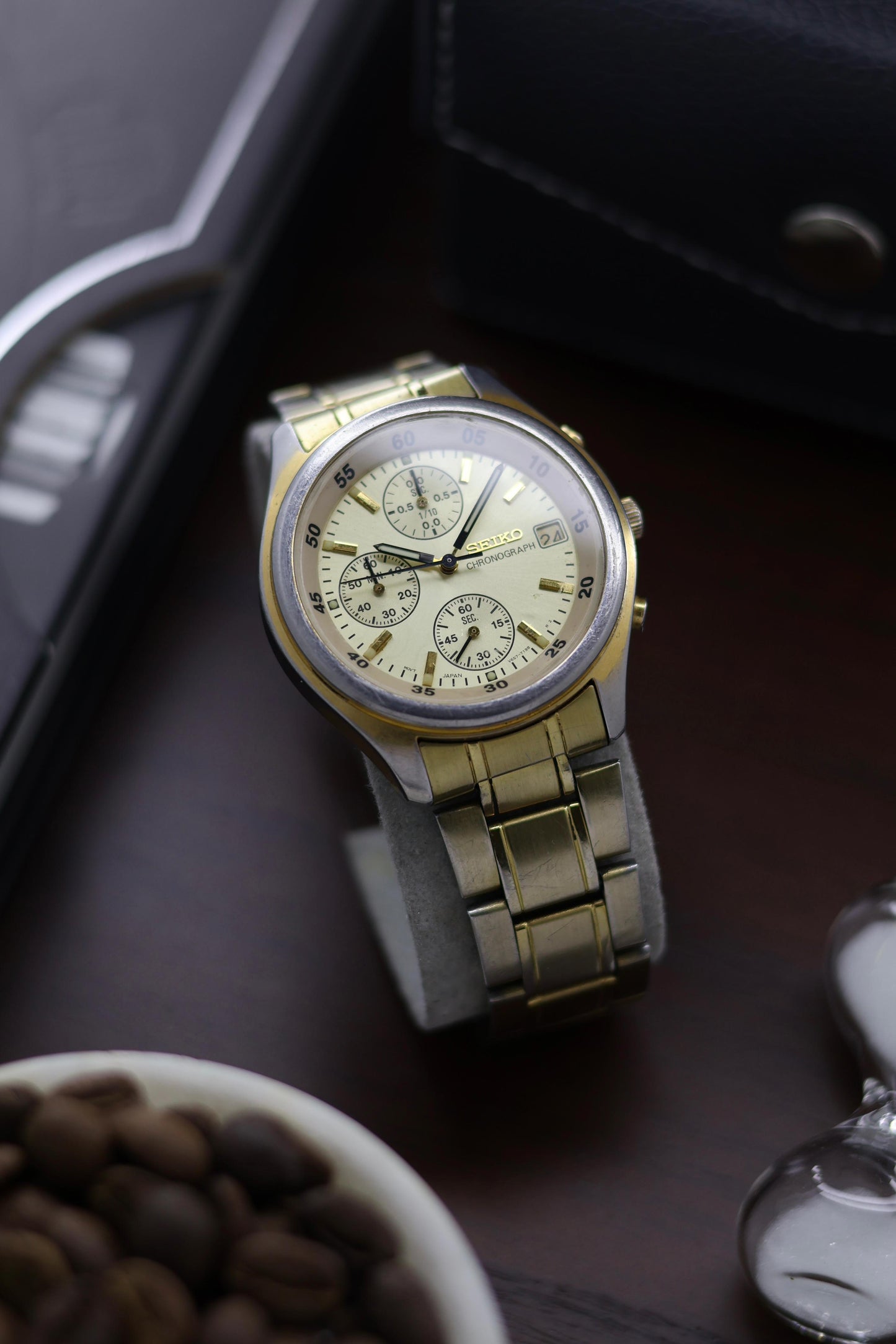 (Super Rare) Seiko Chronograph Champagne Dial (Pre Owned) - A302