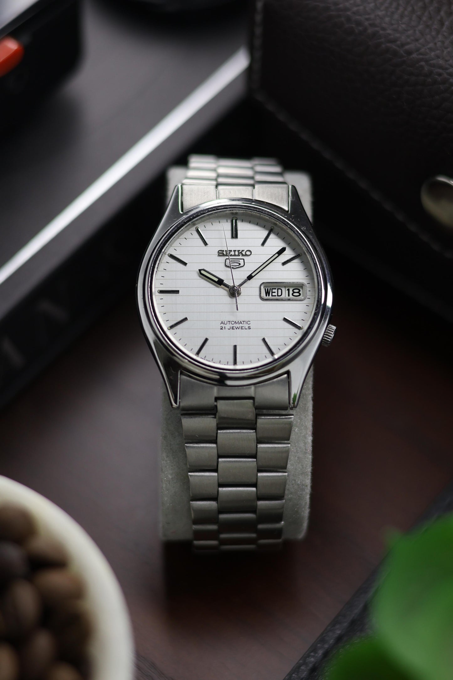 Seiko 5 White Lined Dial with Glass Back - Automatic Watch (Pre Owned) - A211