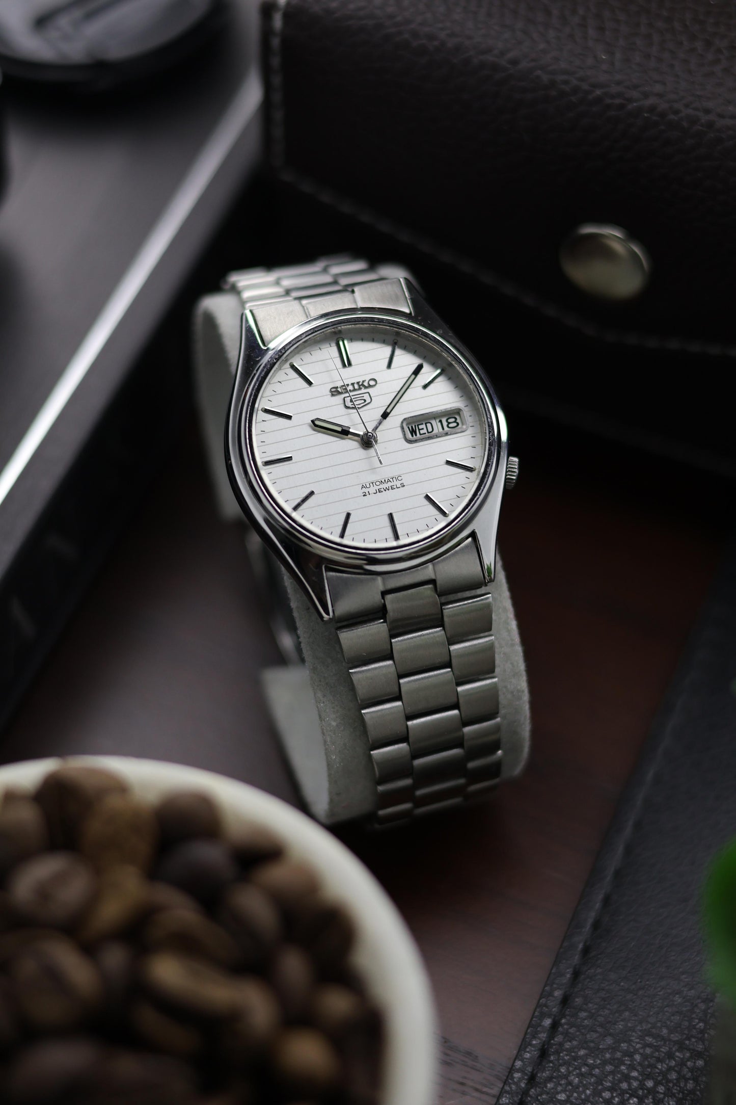 Seiko 5 White Lined Dial with Glass Back - Automatic Watch (Pre Owned) - A211