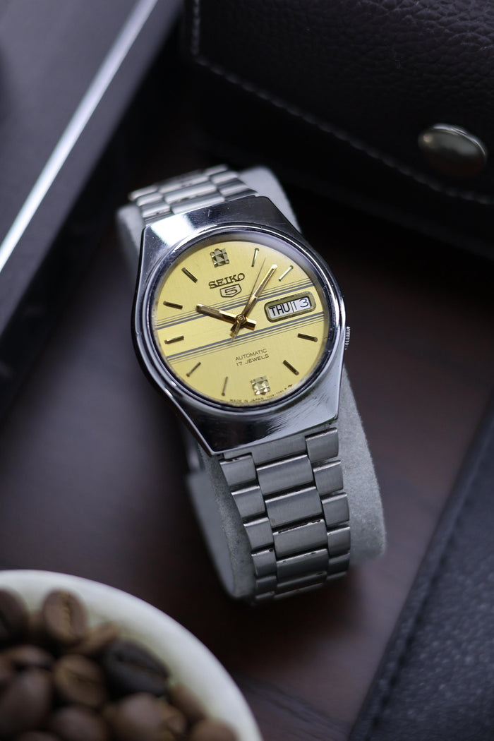 1985 Seiko 5 Gold Motif Dial - Automatic Vintage Watch (Pre Owned) - A195