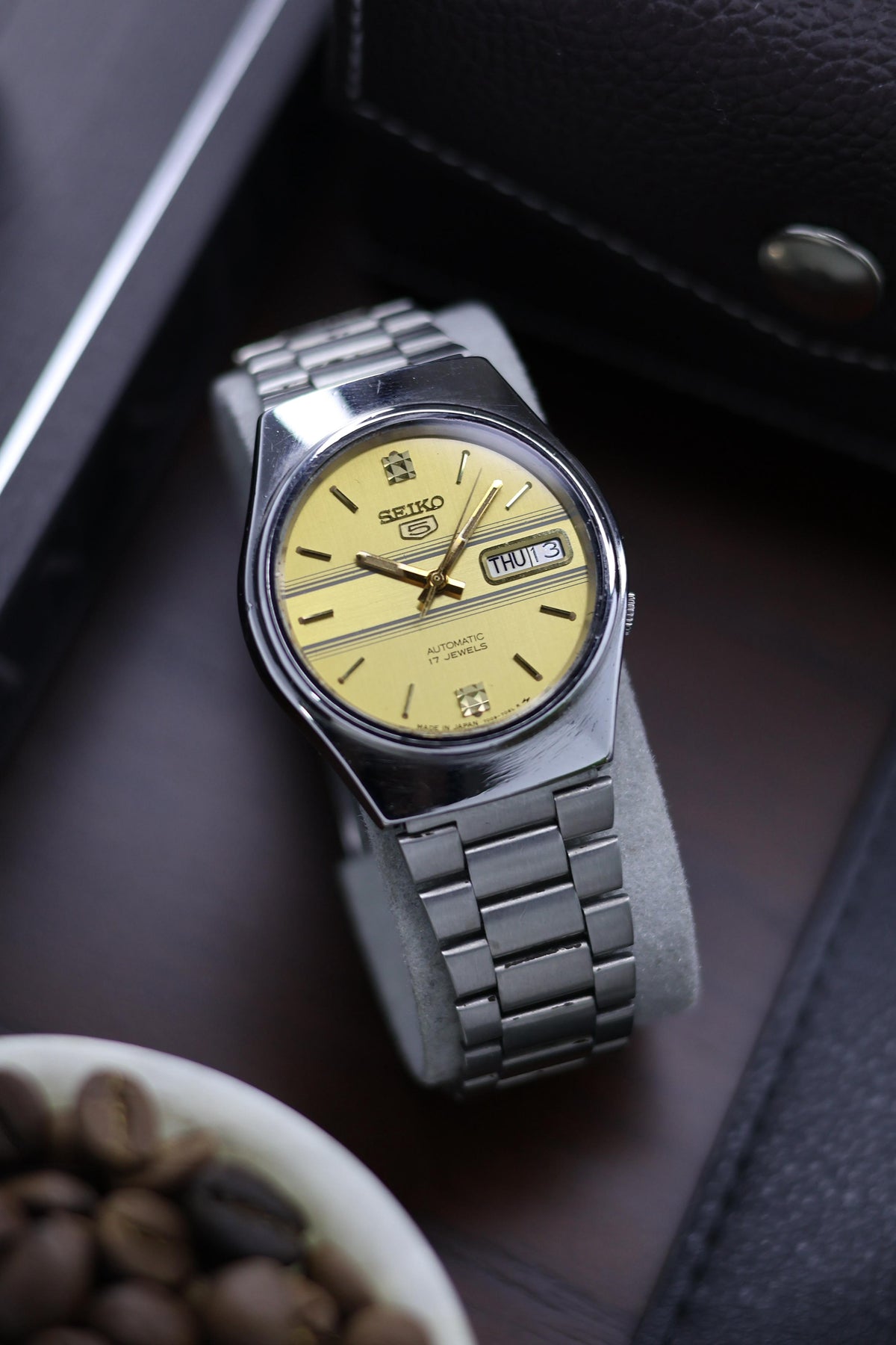 1985 Seiko 5 Gold Motif Dial - Automatic Vintage Watch (Pre Owned) - A195
