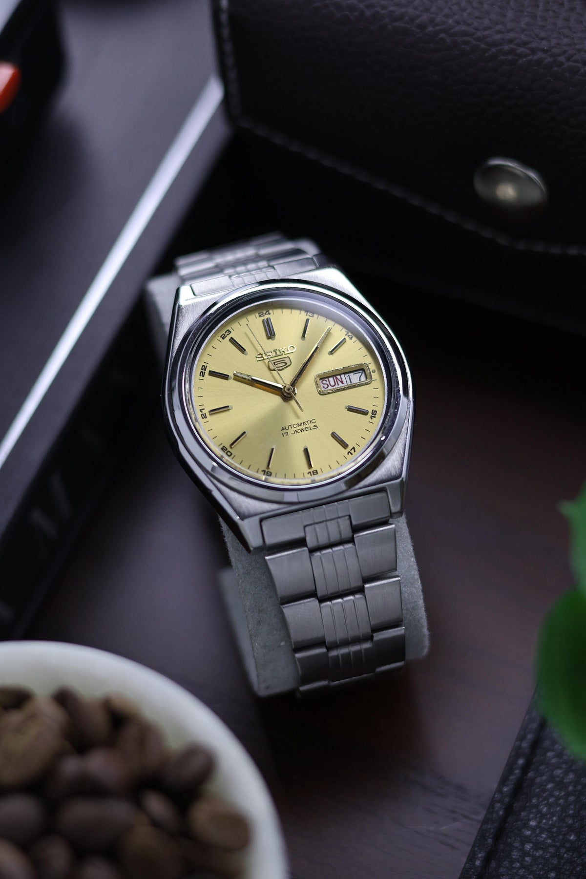 1992 Seiko 5 Champagne Dial - Automatic Vintage Watch (Pre Owned) - A200