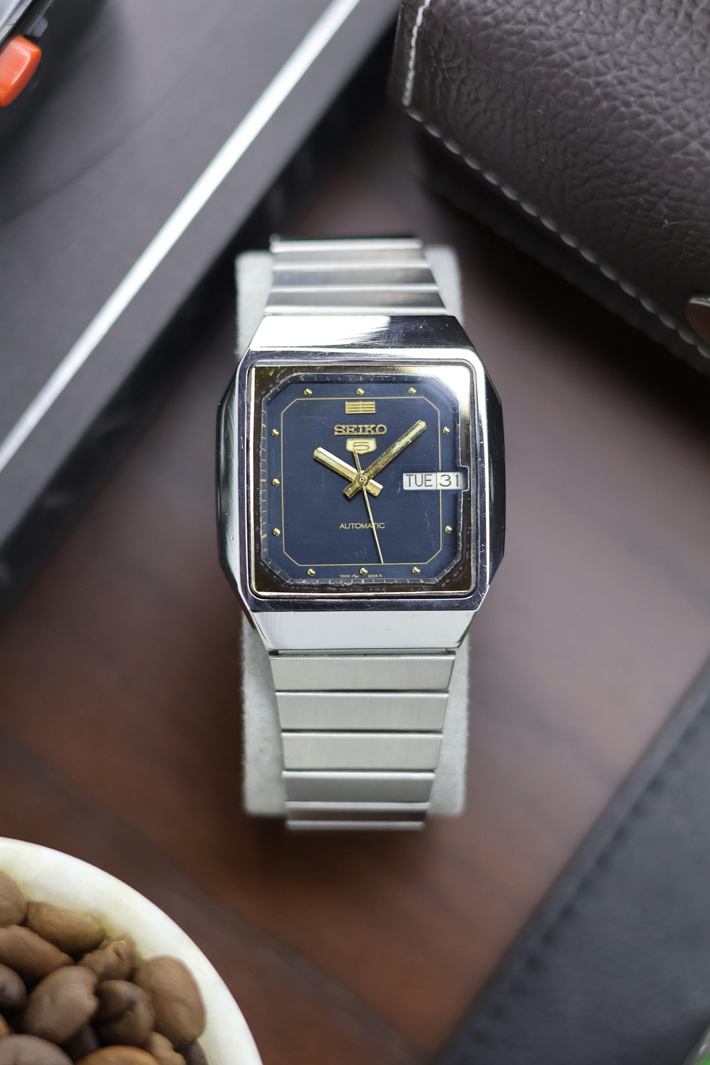 (Super Rare) 1984 Seiko 5 TV Dial - Automatic Vintage Watch (Pre Owned) - A182
