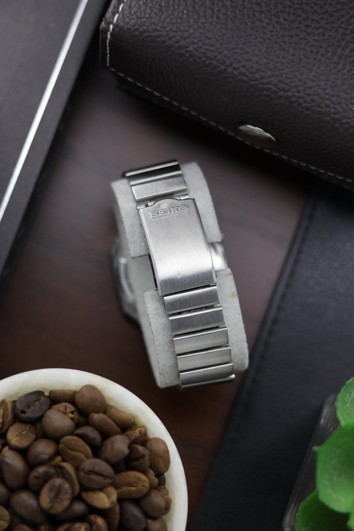 (Super Rare) 1981 Seiko 5 Motif TV Dial - Automatic Watch (Pre Owned) - A184