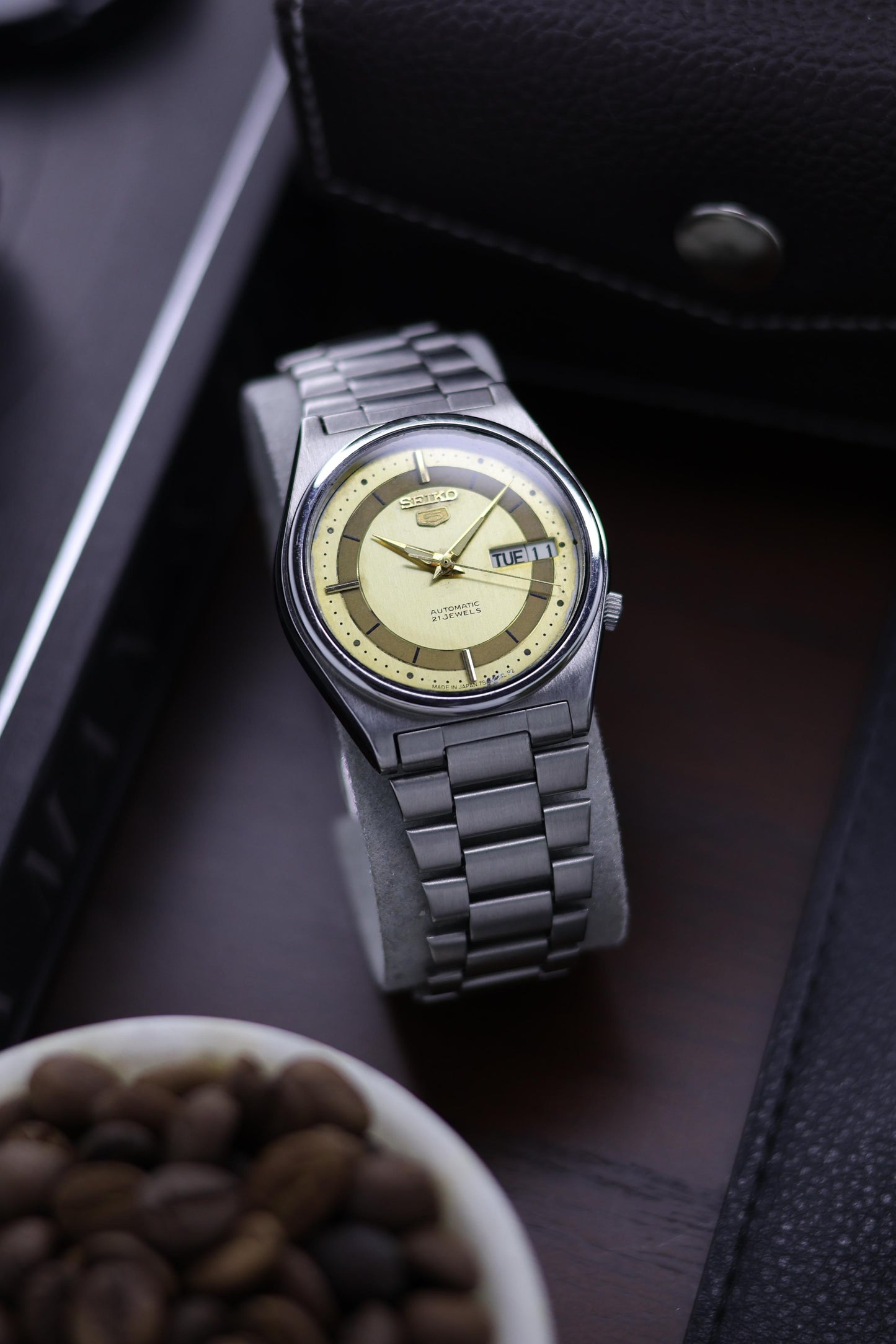 Seiko 5 Champagne Motif Dial - Automatic Vintage Watch (Pre Owned) - A216