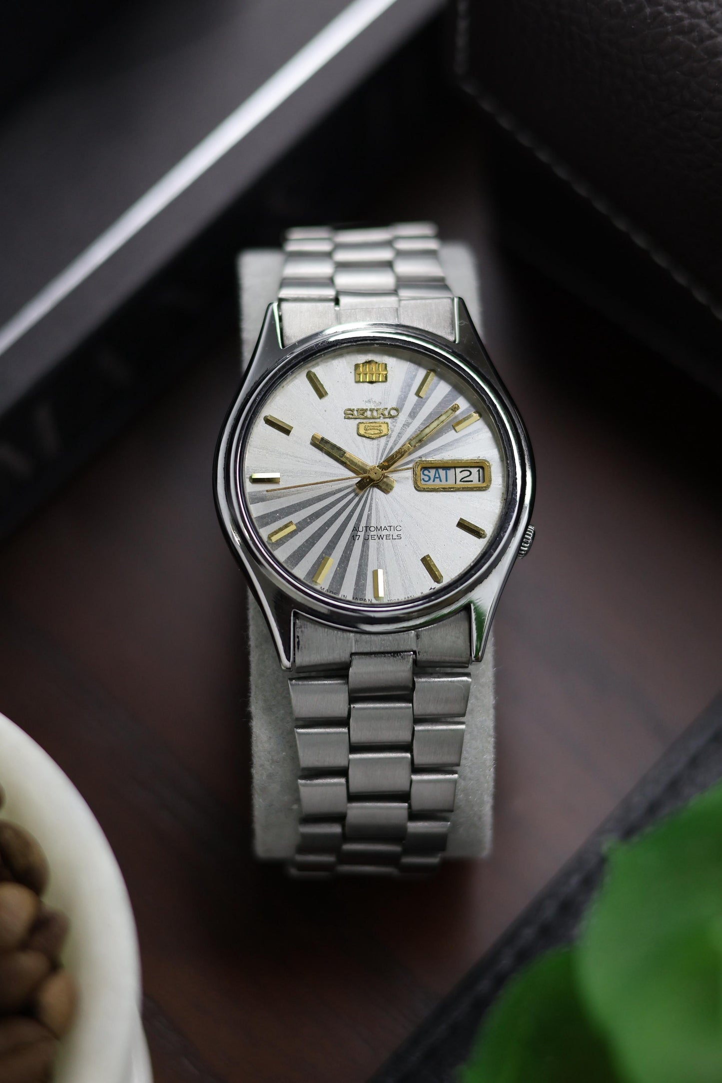 1984 Seiko 5 Silver Sunray Dial - Automatic Vintage Watch (Pre Owned) - A34