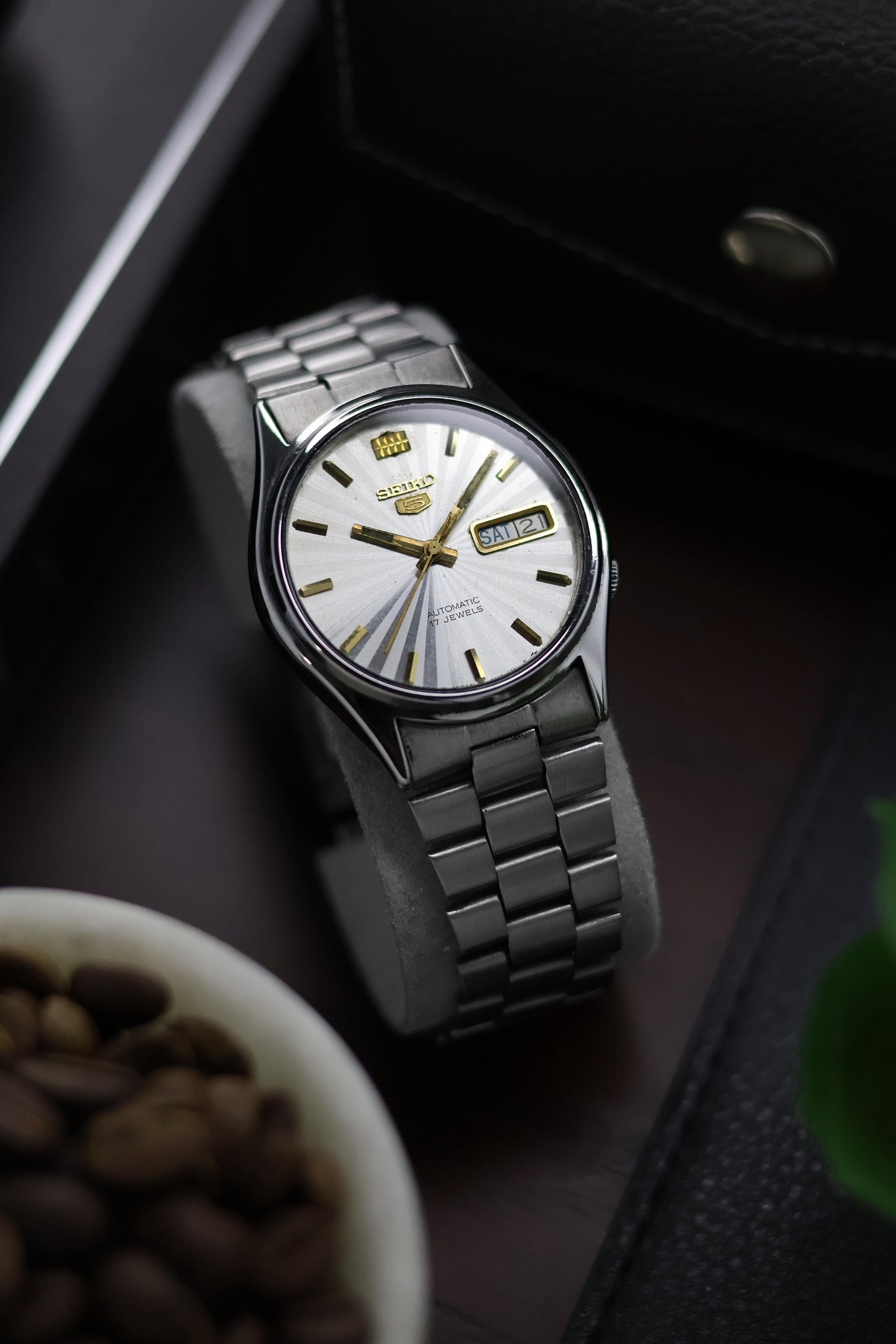 1984 Seiko 5 Silver Sunray Dial - Automatic Vintage Watch (Pre Owned) - A34