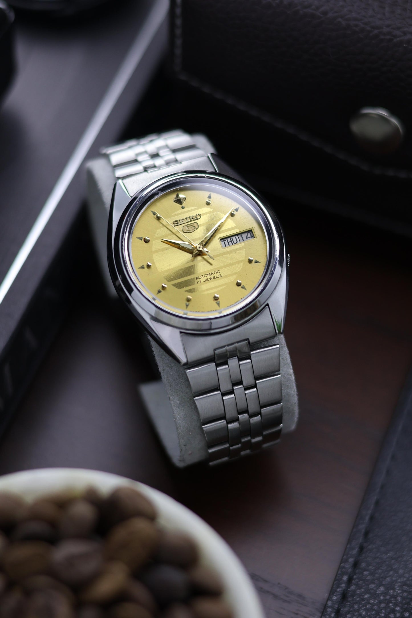 1982 Seiko 5 Champagne Motif Dial - Automatic Vintage Watch (Pre Owned) - A217