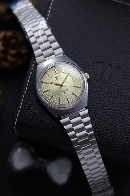 (Super Rare) Vintage HMT Akarsh Guilloche Champagne Dial - in Original Condition - Mechanical Hand Winding Watch (Pre Owned) - A593