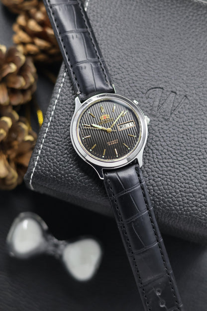 (Super Rare) Orient Tri-Star Crystal Black Motif Dial - Automatic Vintage Watch (Pre Owned) - SE656