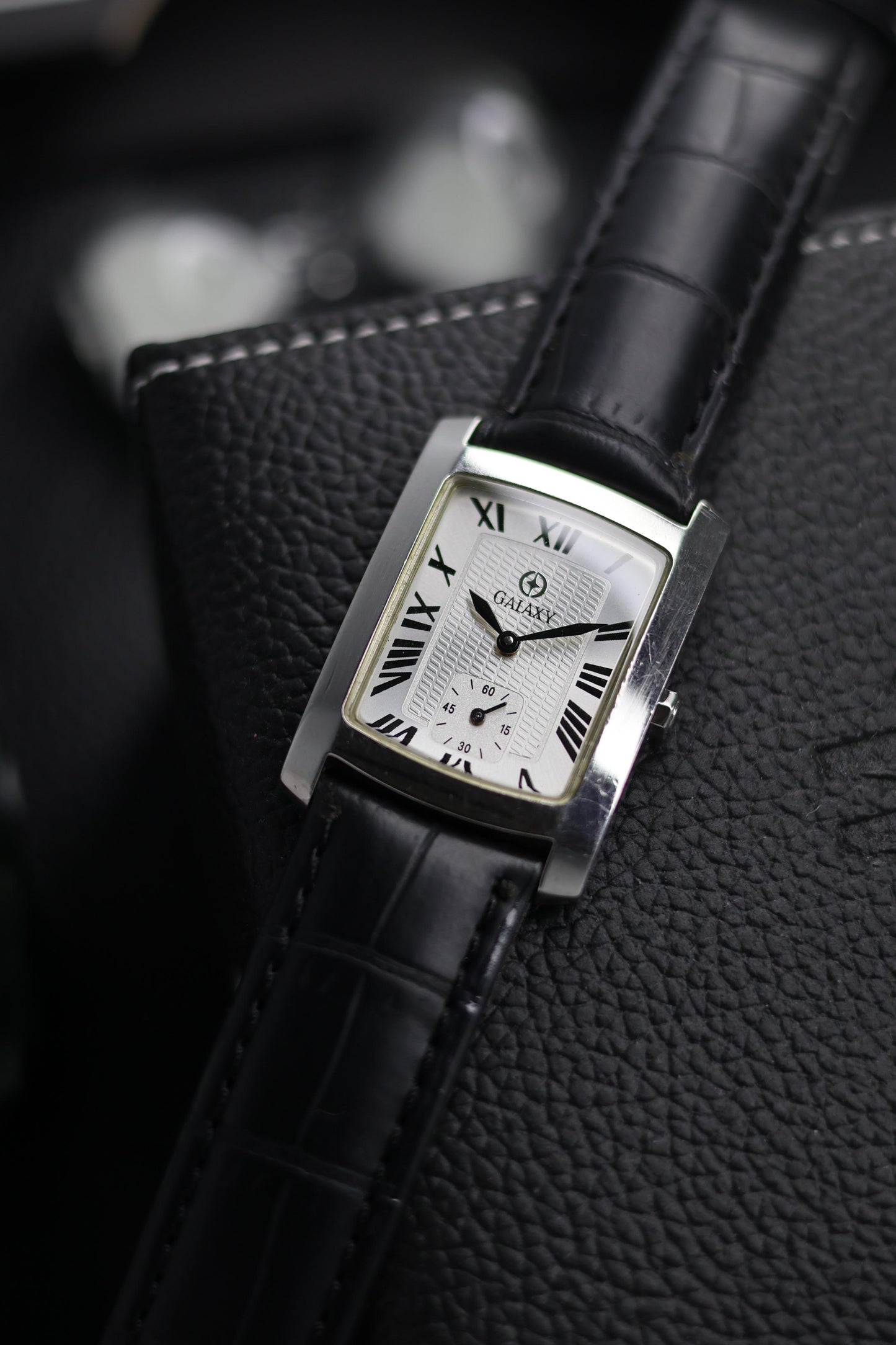 (Super Rare) GALAXY SWISS TANK White Dial with Small Seconds - Quartz Swiss Vintage Watch (Pre Owned) - SE900