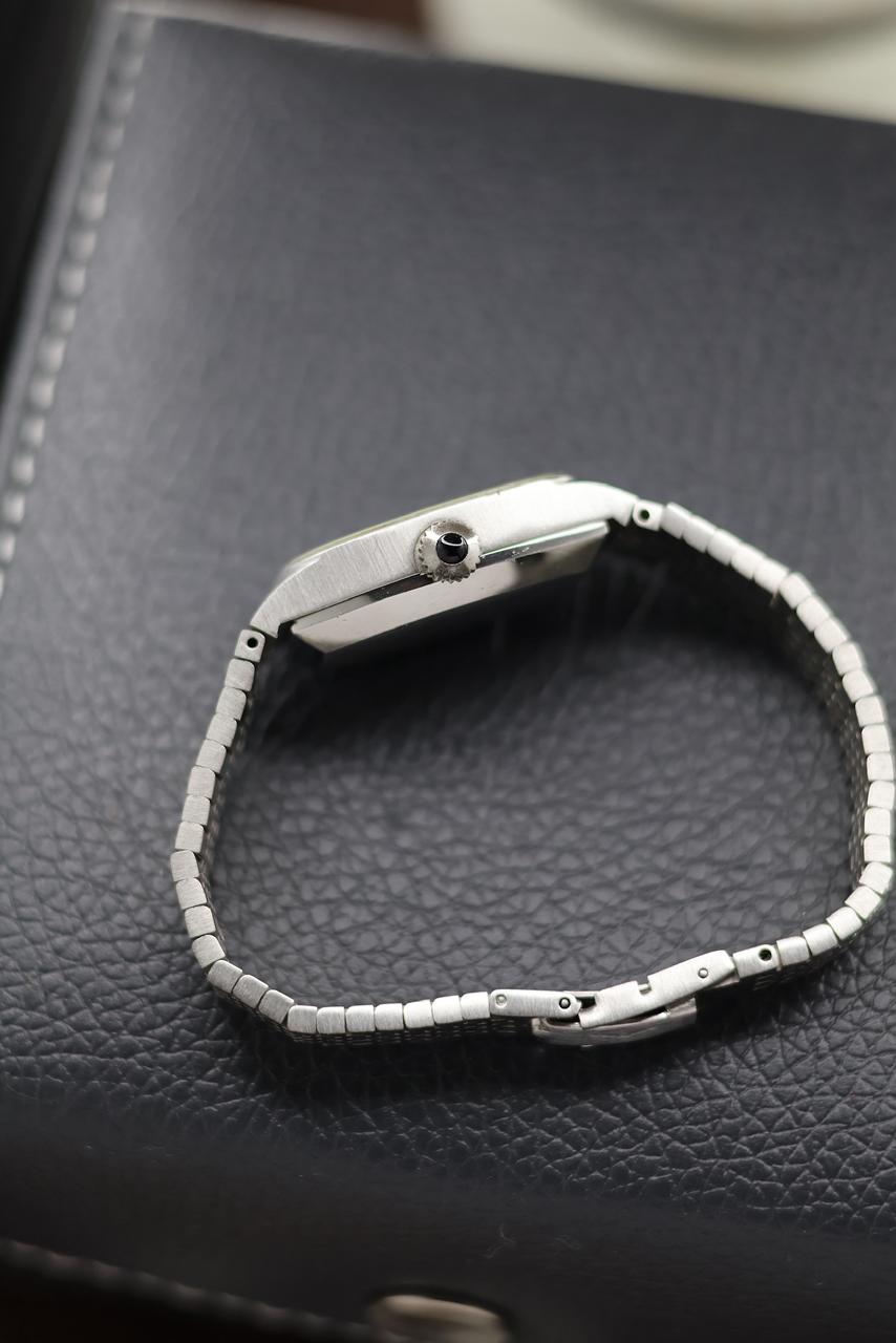 (Extremely Rare) LONGINES Ladies Silver Tonneau Dial - Swiss Vintage Watch (Pre Owned) - SE498