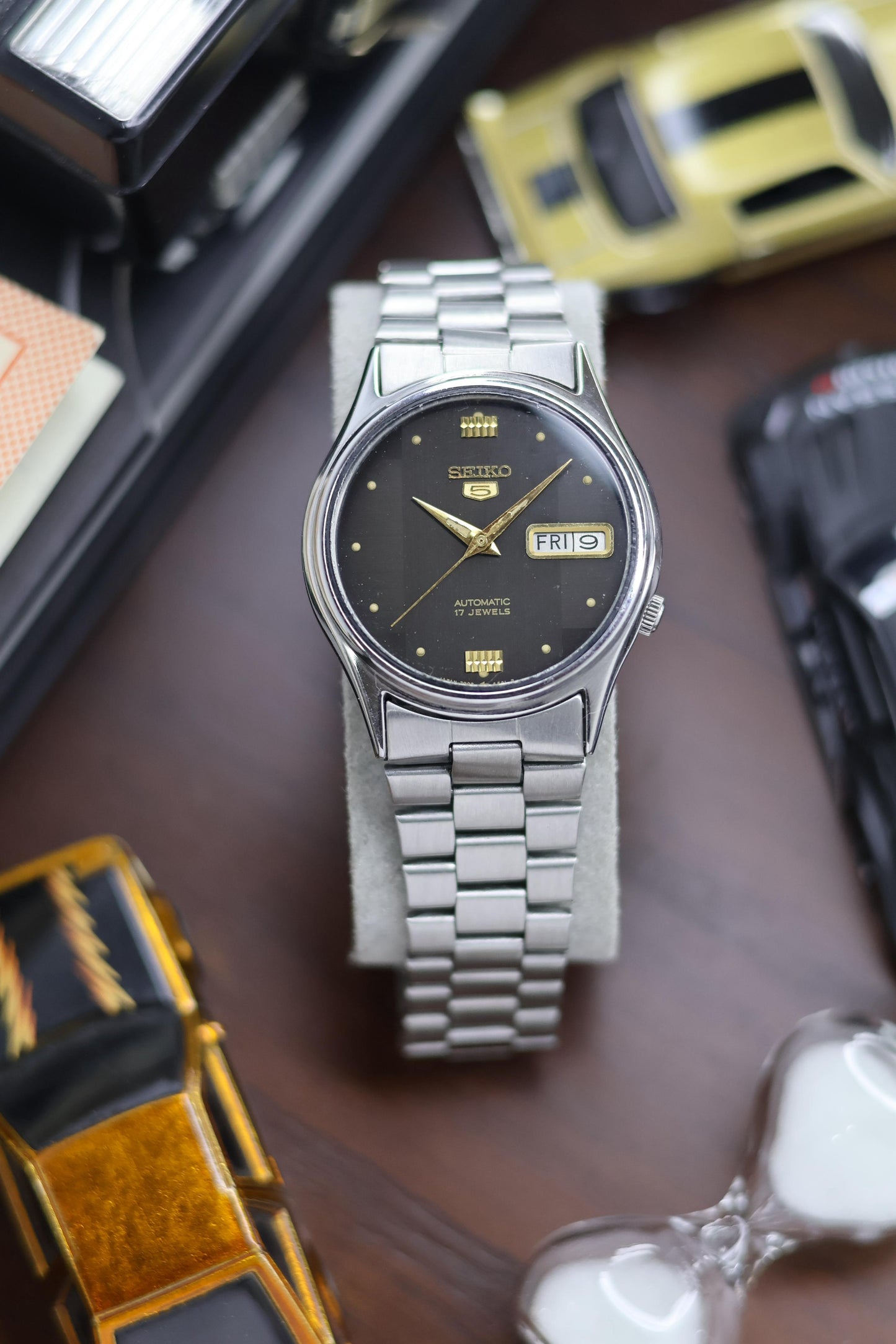 1984 Seiko 5 Black Motif Dial - Automatic Vintage Watch (Pre Owned) - SE494