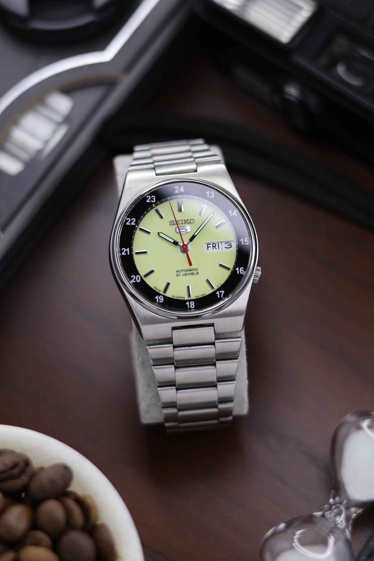 Seiko 5 Railway Time Lume Dial with Glass Back - Automatic Vintage Watch (Pre Owned) - A176