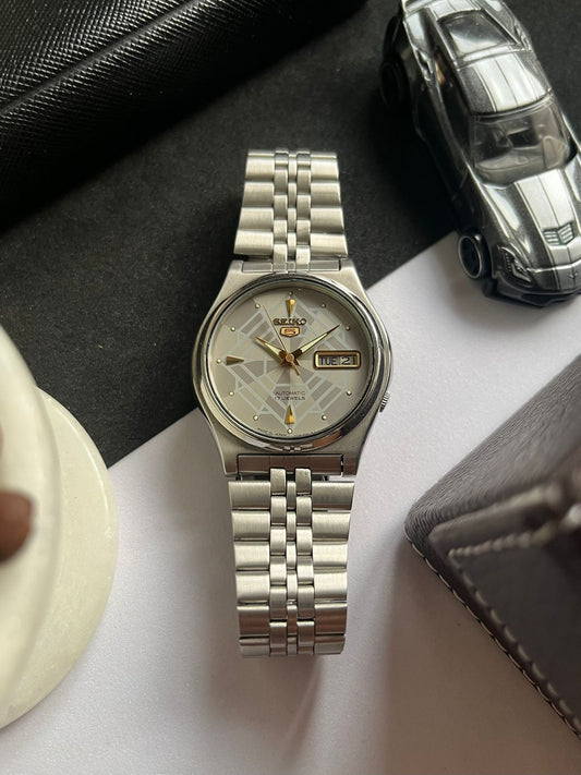 1991 Seiko 5 Unique Patterned Dial (Pre Owned)