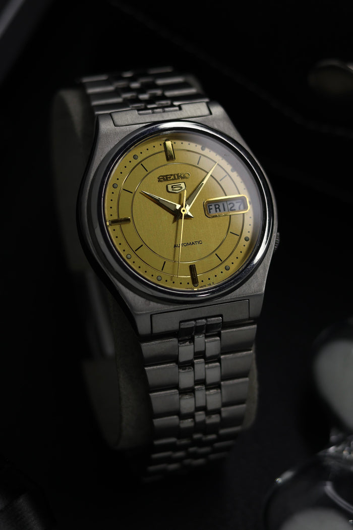(Super Rare) 2000 Seiko 5 Gold Motif Dial - Automatic Vintage Watch (Pre Owned) - SE673