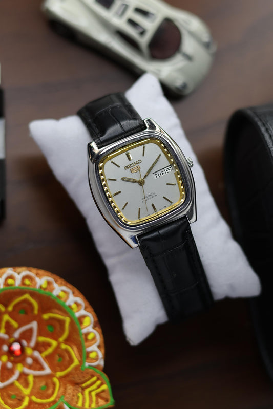 (Super Rare) 1984 Seiko 5 Silver TV Dial with Gold Border (Pre Owned)