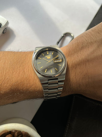 1984 Seiko 5 Black Dial (Pre Owned)