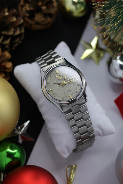 1983 Seiko 5 Grey Motif Dial (Pre Owned)