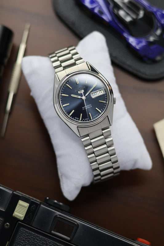 1981 Seiko 5 Blue Sunray Dial (Pre Owned)