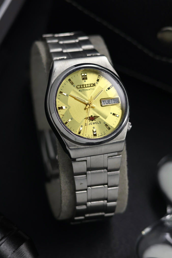 (Super Rare) Citizen Eagle 7 Gold Motif Dial - Automatic Vintage Watch (Pre Owned) - SE674