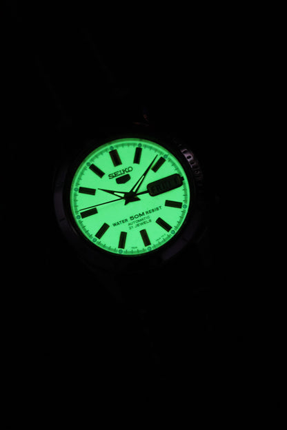 (Super Rare) Seiko 5 Lume Dial with Fixed Dive Bezel and Glass Back - Automatic Vintage Watch (Pre Owned)