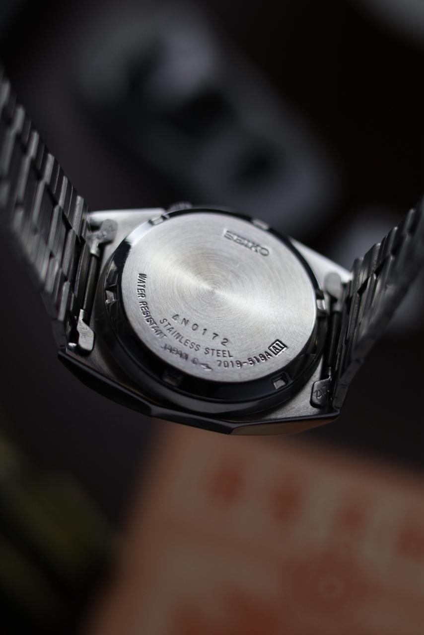 (Super Rare) 1984 Seiko 5 Silver TV Dial - Automatic Vintage Watch (Pre Owned) - SE538