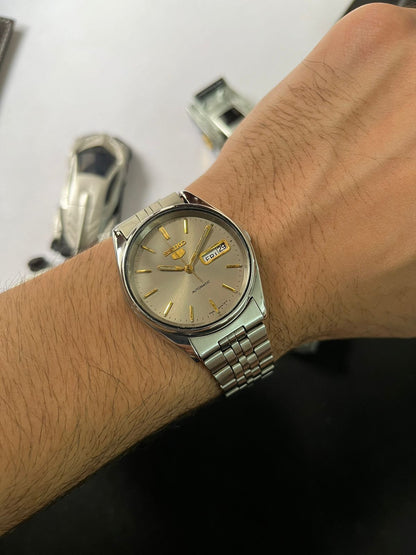 1983 Seiko 5 Grey Sunburst Dial (Pre Owned)