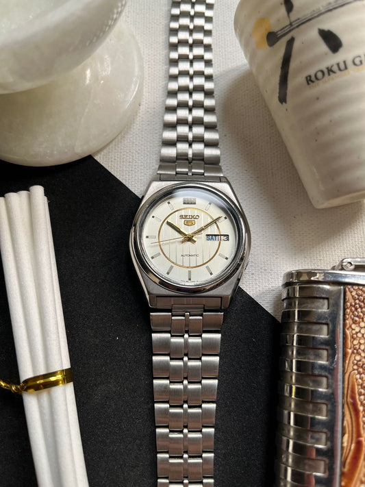 Seiko 5 - White Patterned Dial (Pre Owned)