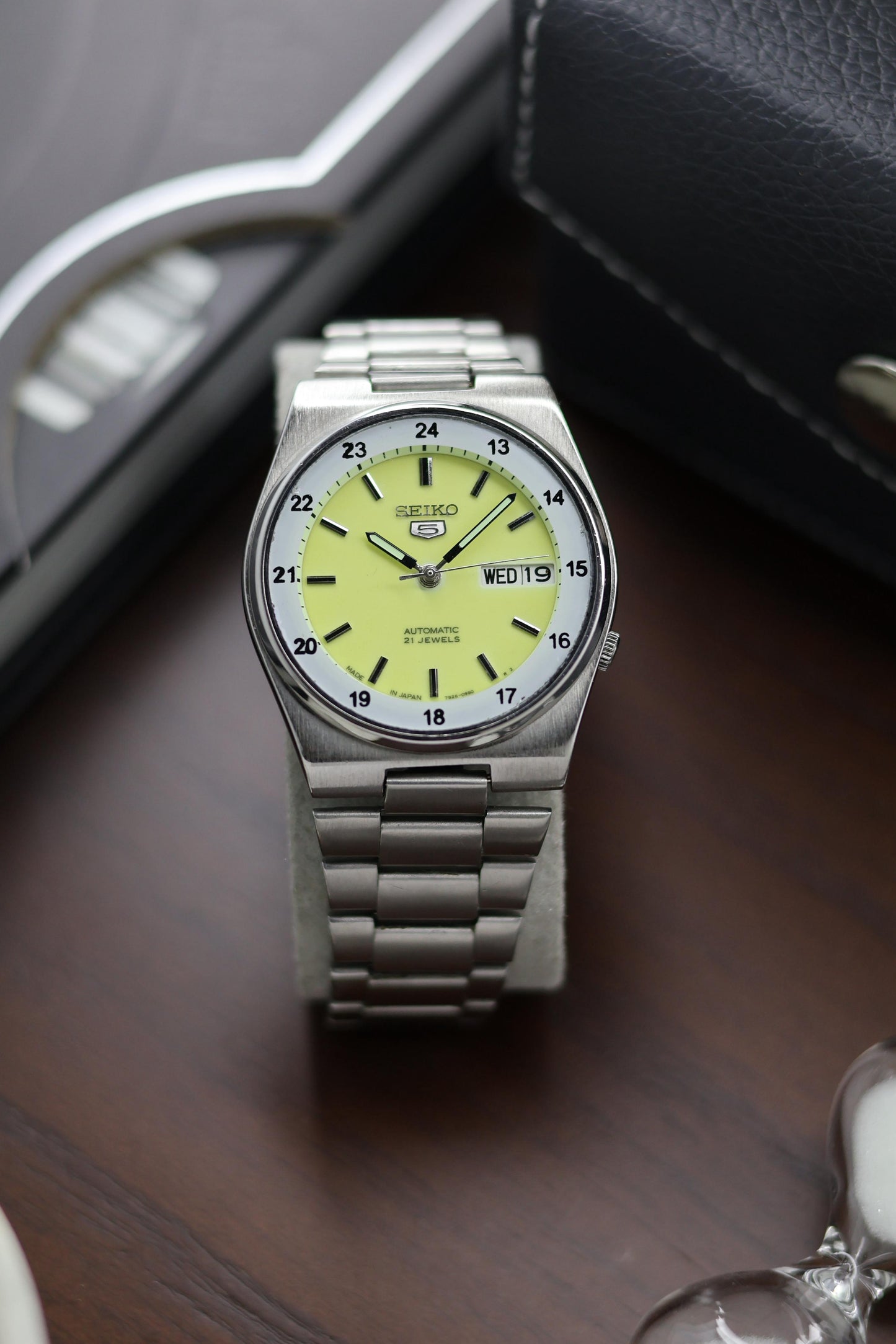 Seiko 5 Railway Time Lume Dial with Glass Back - Automatic Vintage Watch (Pre Owned) - A358