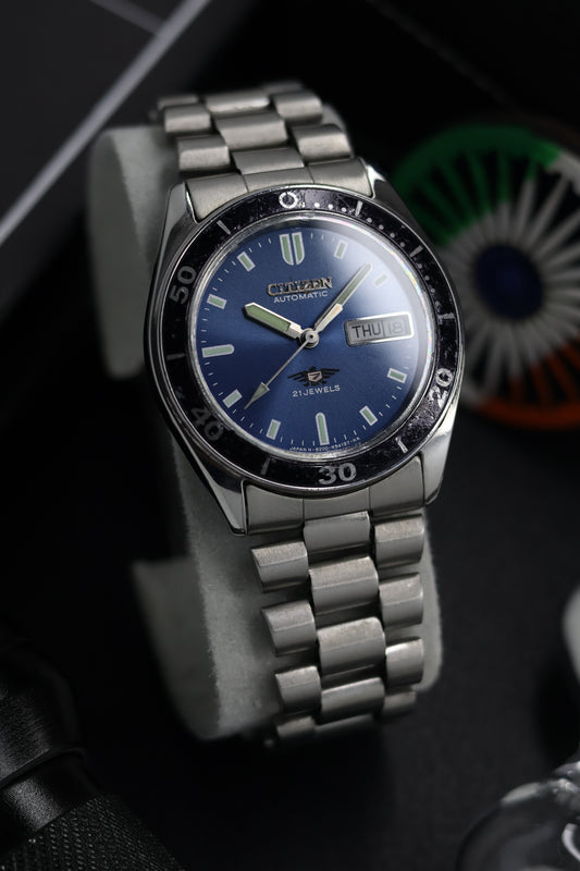 (Super Rare) Citizen Eagle 7 Blue Sunray Dial with Fixed Diver Bezel - Automatic Vintage Watch (Pre Owned) - SE750