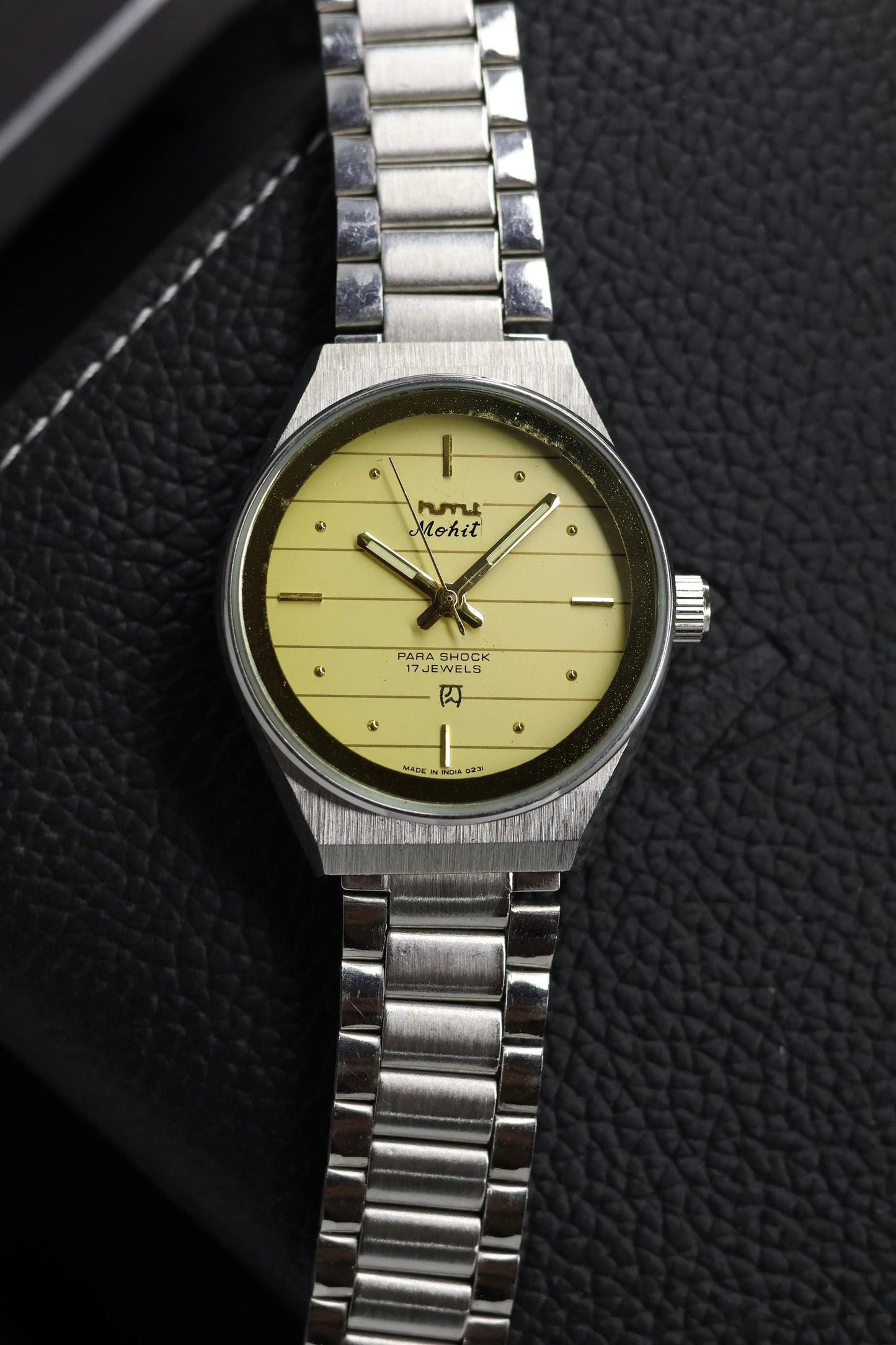 (Super Rare) Vintage HMT Mohit Lined Chanpagne Dial - in Original Condition - Mechanical Hand Winding Watch (Pre Owned) - SE540