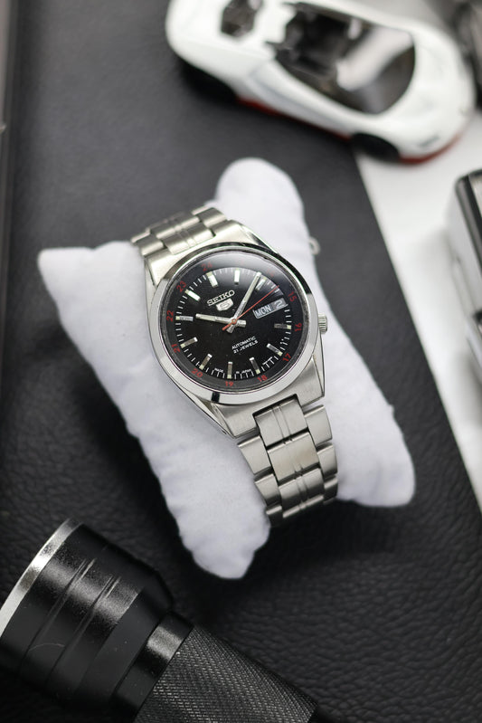 Seiko 5 Black Railway Time Dial with Glass Back (Pre Owned)