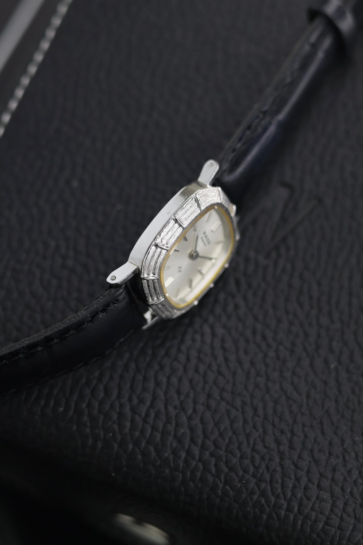 (Extremely Rare) RADO LADIES Silver Sunray Dial - Swiss Vintage Watch (Pre Owned) - SE767