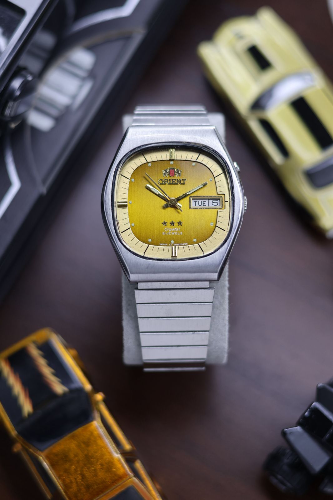 (Extremely Rare) Orient Tri-Star Crystal Gradient TV Dial - Automatic Vintage Watch (Pre Owned) - SE471