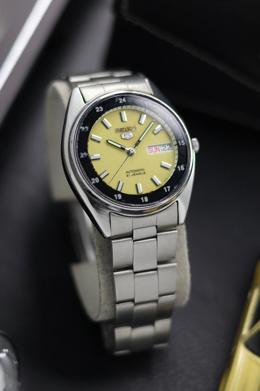 (Super Rare) 1997 Seiko 5 Railway Time Lume Dial - Automatic Vintage Watch (Pre Owned) - SE636