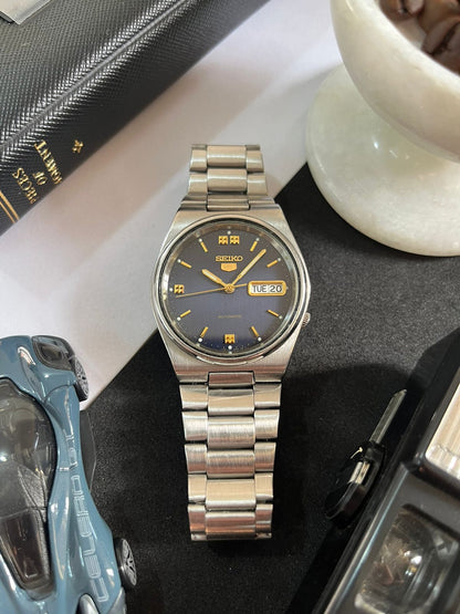 Seiko 5 Navy Blue Dial (Pre Owned)