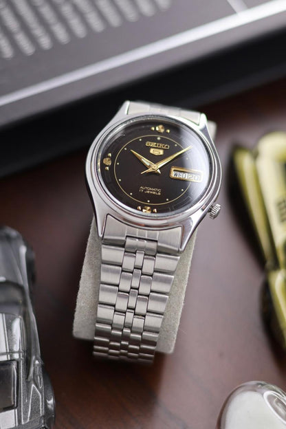 1980 Seiko 5 Black Motif Dial - Automatic Vintage Watch (Pre Owned) - SE509