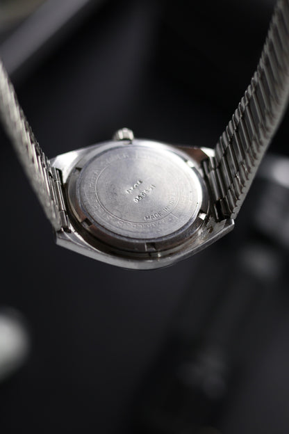 (Super Rare) Vintage HMT Akarsh Champagne Guilloche Dial - in Original Condition - Mechanical Hand Winding Watch (Pre Owned) - SE598