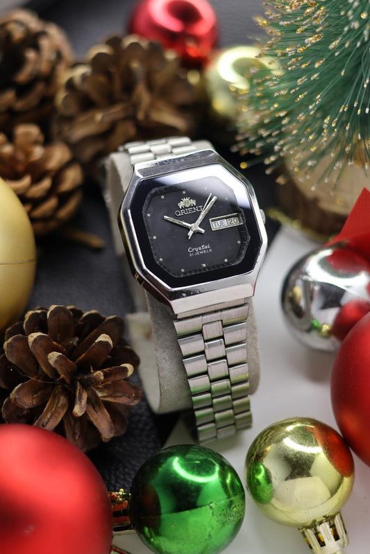 (Super Rare) Orient Tri-Star Crystal Black Mirror TV Dial - Automatic Vintage Watch (Pre Owned) - SE508